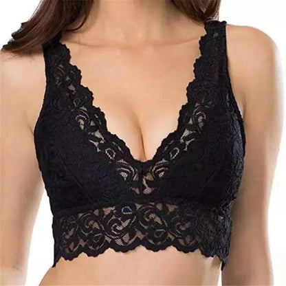 Wynona Kanten Bralette - Voeg stijlvolle elegantie toe aan je garderobe met Wynona, een zachte en ademende kanten bralette. Perfect voor warme dagen, onder verschillende outfits of als statementstuk. Verkrijgbaar in zwart, rood en wit, in maten S-XL. Gemaakt van kant en spandex voor ultiem comfort en een perfecte pasvorm. Upgrade je zomergarderobe met Wynona en geniet van zelfverzekerde stijl en luchtig comfort. Bestel nu!