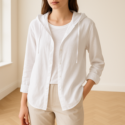 Luchtige Elegantie voor Elke Dag

De Cara blouse is ontworpen voor vrouwen die houden van moeiteloze stijl en comfort. Met haar lichte stof en subtiele details brengt deze blouse een verfijnde, maar ontspannen uitstraling in jouw dagelijkse garderobe. Perfect voor elk moment waarop je je stijlvol en toch comfortabel wilt voelen.

Wat maakt dit product uniek:
Luchtige stof: De ademende, zachte stof voelt heerlijk licht aan op de huid en maakt de blouse ideaal voor warme dagen of een gelaagde look in de overg