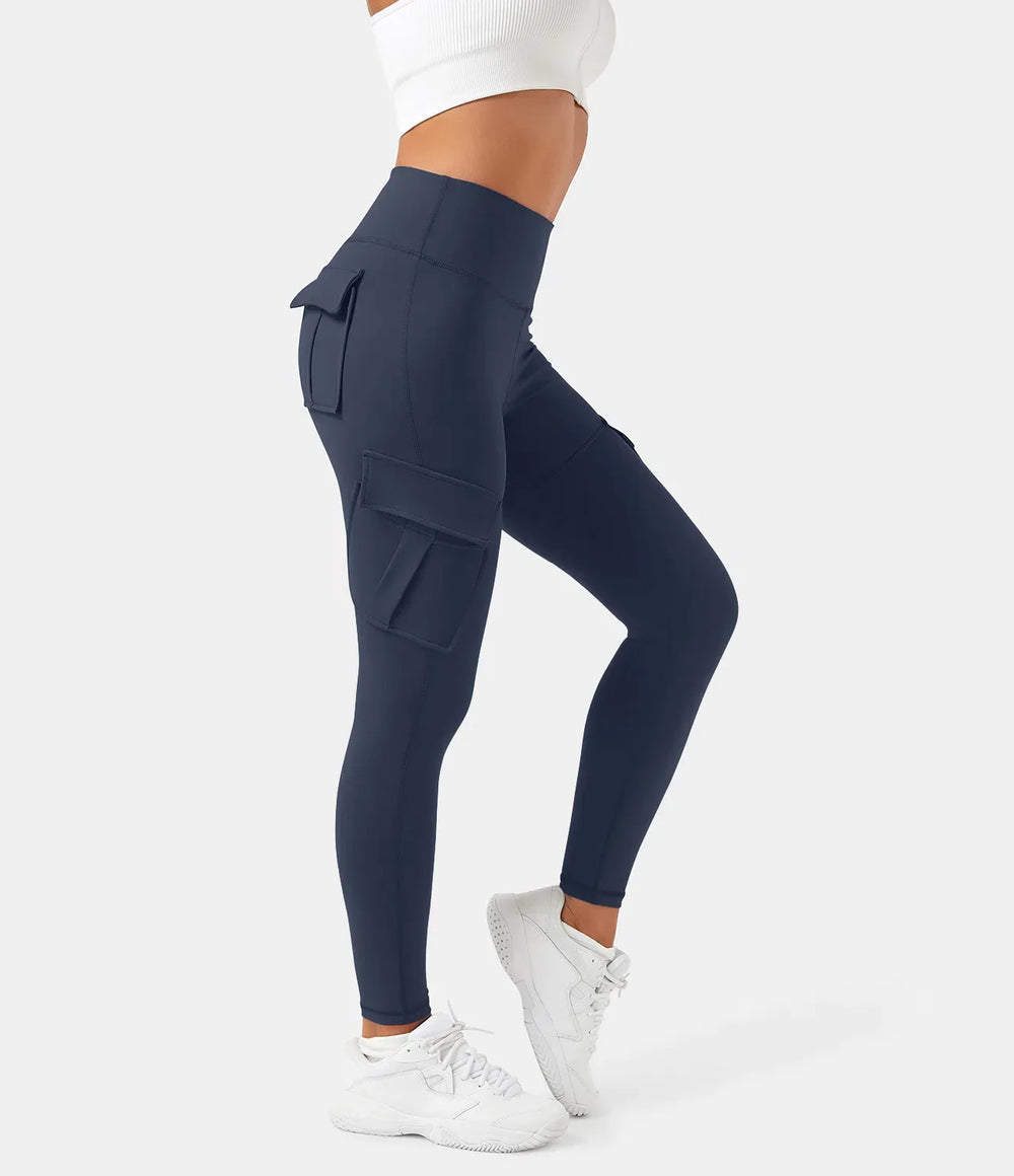 Dounia cargo leggings – een perfecte mix van stijl en functionaliteit. Met een comfortabele, rekbare pasvorm en strategisch geplaatste zakken voor extra gemak. Gemaakt van hoogwaardig nylon voor langdurig draagplezier. Ideaal voor dagelijks gebruik, sport of casual outfits. Verkrijgbaar in groen, zwart, roze, grijs en blauw, in maten XS-2XL. Bestel nu en ervaar ultiem comfort en veelzijdigheid!