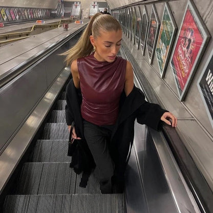 Amaris | Burgundy Top