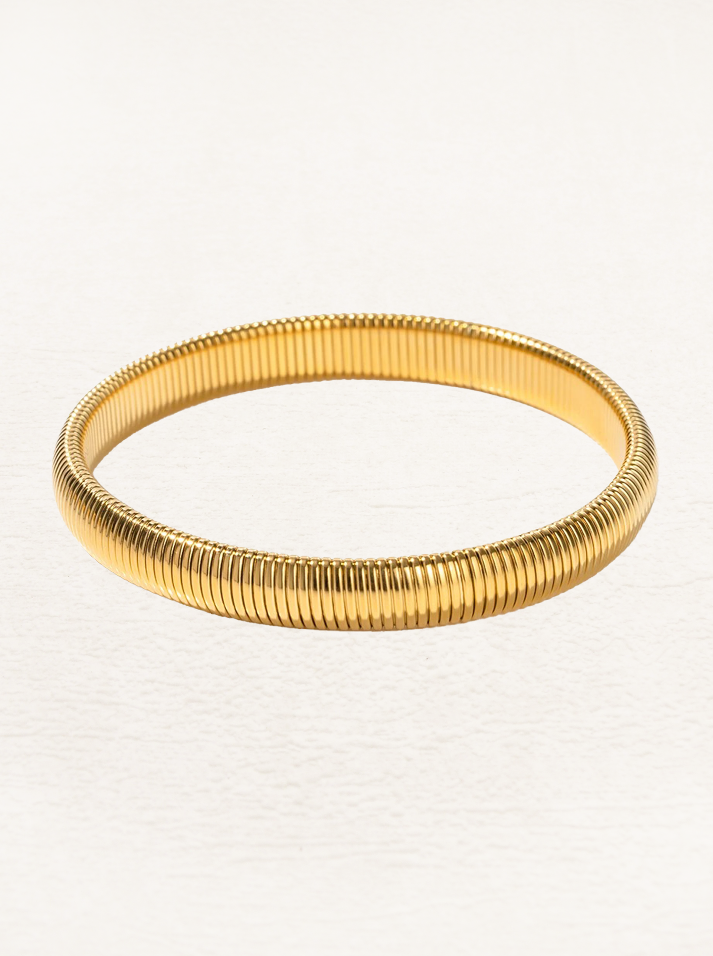 Ninetta | Brede Snake Armband Stretch Goud