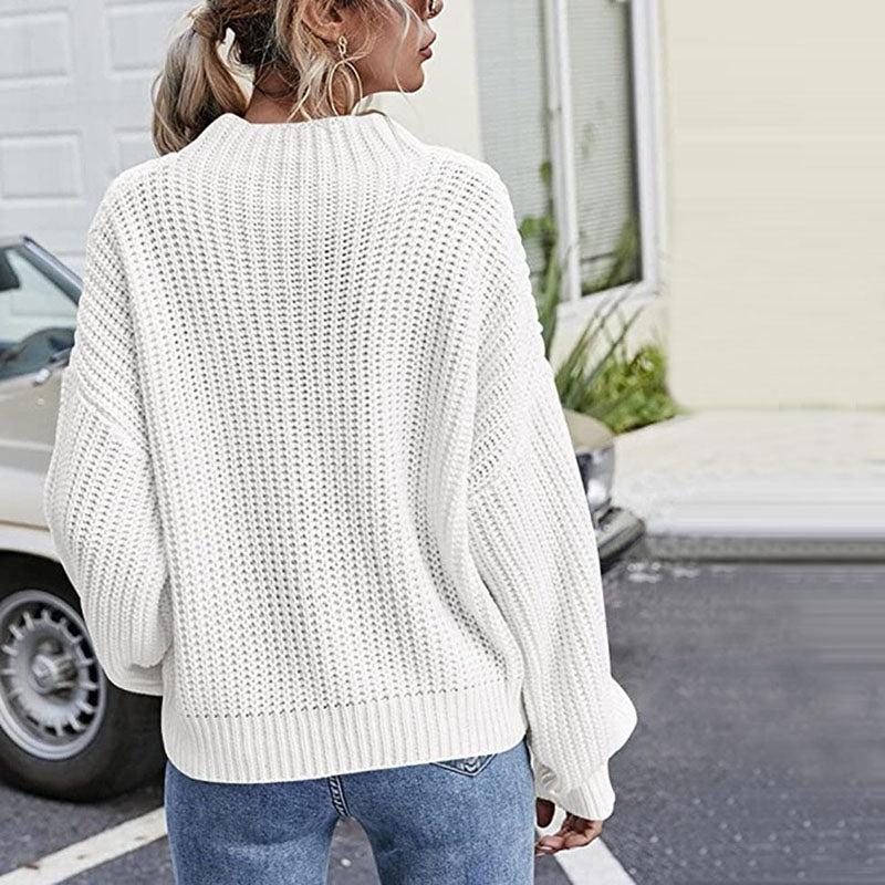 Mirembe chunky gebreide trui – warm, stijlvol en perfect voor koude dagen. Met een zachte, textuurvolle stof en ontspannen pasvorm biedt deze trui ultiem comfort zonder in te leveren op elegantie. Tijdloos ontwerp, ideaal voor casual outfits en winterse laagjes. Verkrijgbaar in wit, zwart, blauw, grijs, legergroen en rood (maten S-3XL). Combineer moeiteloos met je favoriete look. Bestel nu en ervaar knusse elegantie in elke outfit!