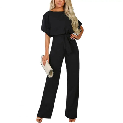 Elegante jumpsuit die flatterend is voor je lichaam en comfortabel aanvoelt met korte mouwen