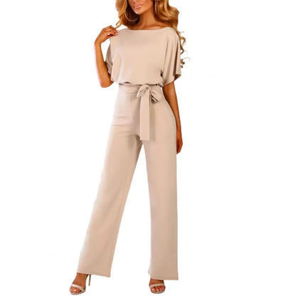 Elegante jumpsuit die flatterend is voor je lichaam en comfortabel aanvoelt met korte mouwen