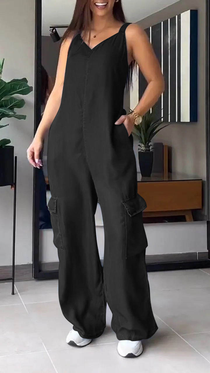 Dianthe is een trendy denim jumpsuit met een diepe V-hals, rugloze bandjes en een flatterende high-waist pasvorm. Gemaakt van hoogwaardig katoen voor ultiem comfort en een moeiteloze, stijlvolle uitstraling. Perfect voor casual uitjes, brunchafspraakjes of een gedurfde streetwear-look. Verkrijgbaar in zwart, denimblauw, grijs, paars, roze, baksteenrood en groen, maten S-5XL. Upgrade je garderobe met Dianthe en straal zelfvertrouwen en stijl uit. Bestel nu!